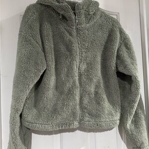 PINK Victoria's Secret Green Puffer Jacket it runs big like a size medium